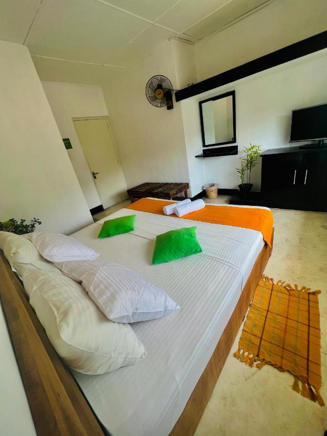 Louis Lake Villa Kandy Luaran gambar