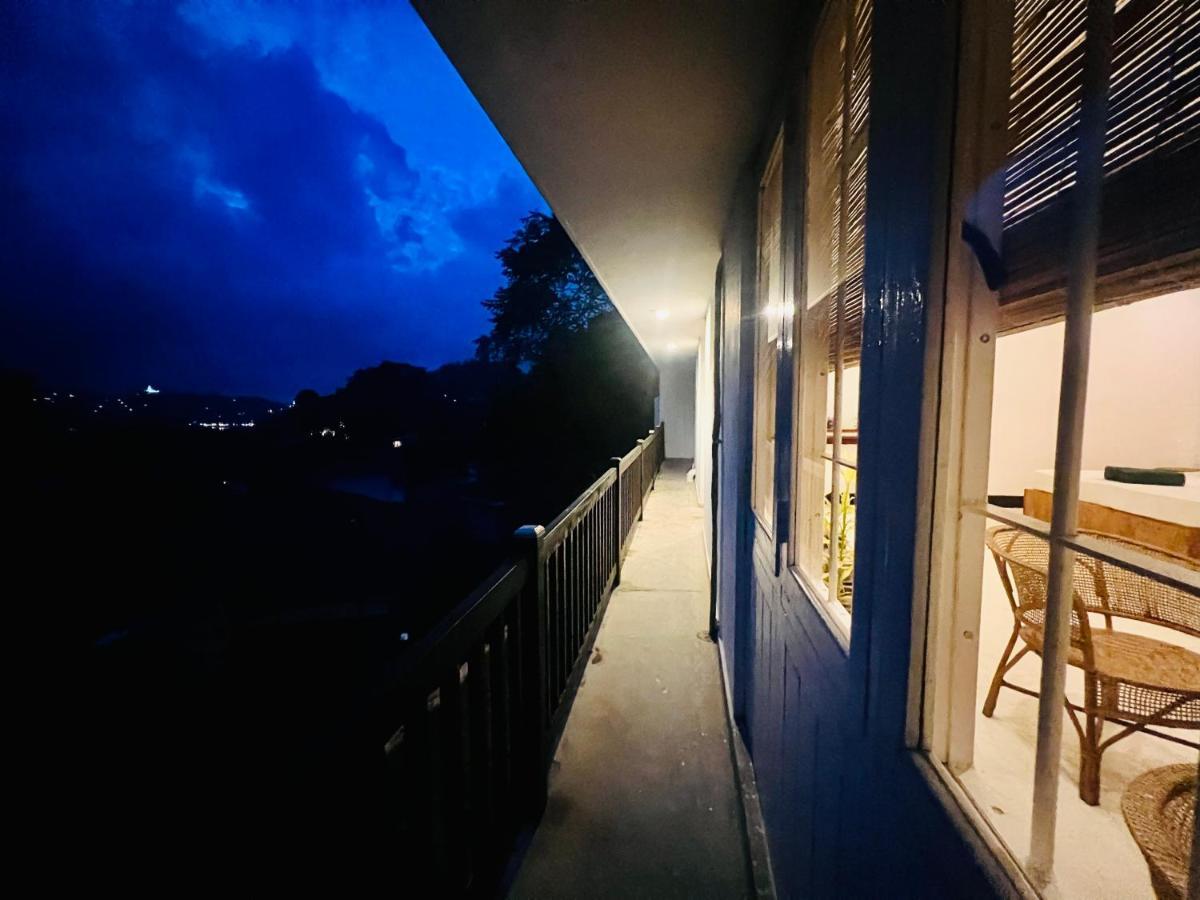 Louis Lake Villa Kandy Luaran gambar